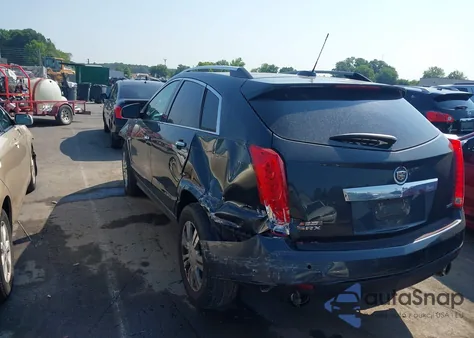 2015 Cadillac Srx Luxury Collection z USA, uszkodzony, nr VIN 3GYFNBE36FS619031